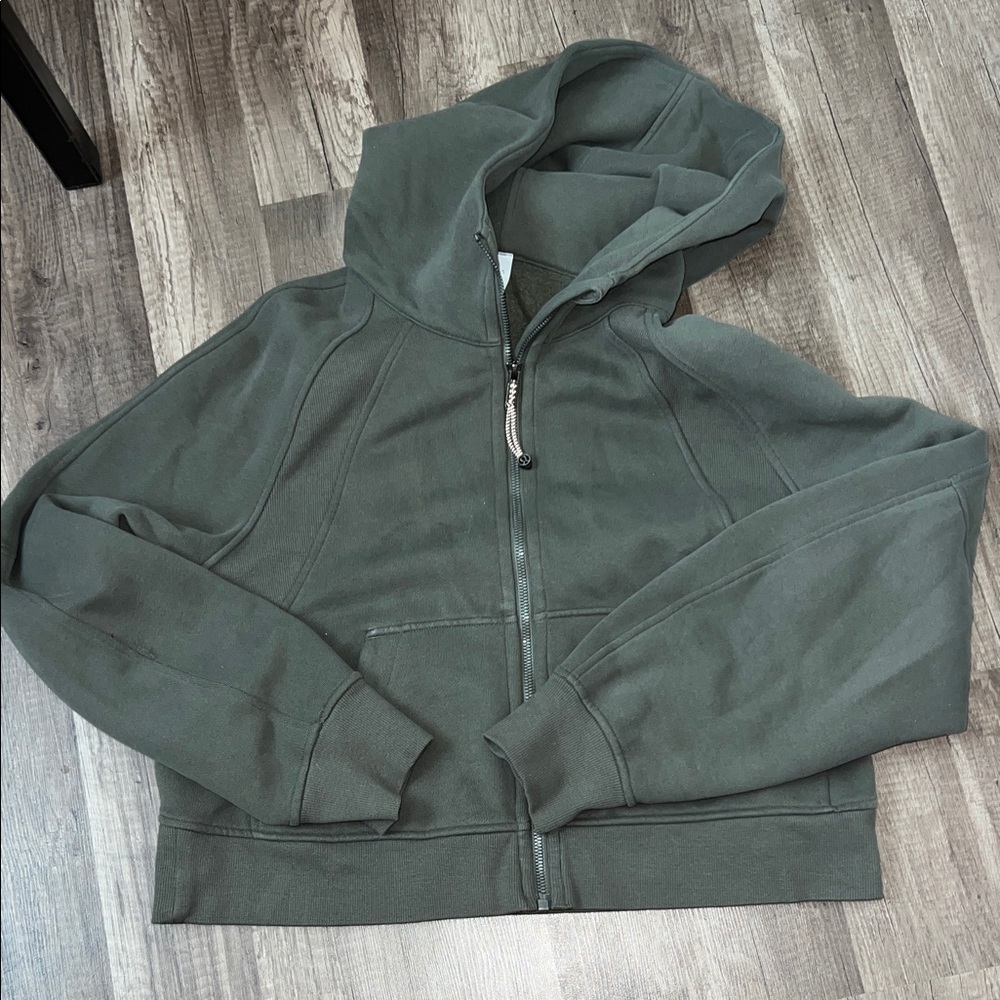 Lululemon scuba cropped Hoodie